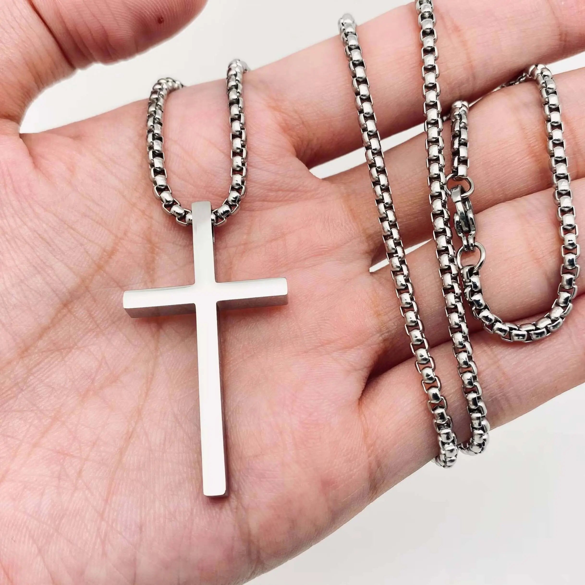 Glossy Cross Stainless Steel Pendant Necklace - MJ/MNP Mio Queena