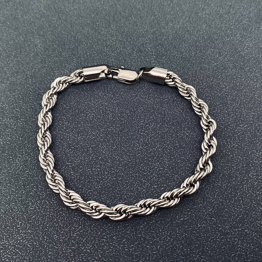 18K Gold-Plated Twist Chain Bracelet Made of 316L Stainless Steel - Hypoallergenic Jewelry by Mio Queena Mio Queena