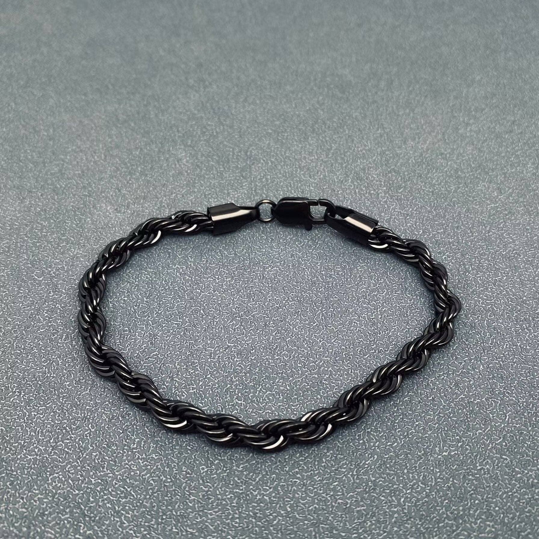 18K Gold-Plated Twist Chain Bracelet Made of 316L Stainless Steel - Hypoallergenic Jewelry by Mio Queena Mio Queena