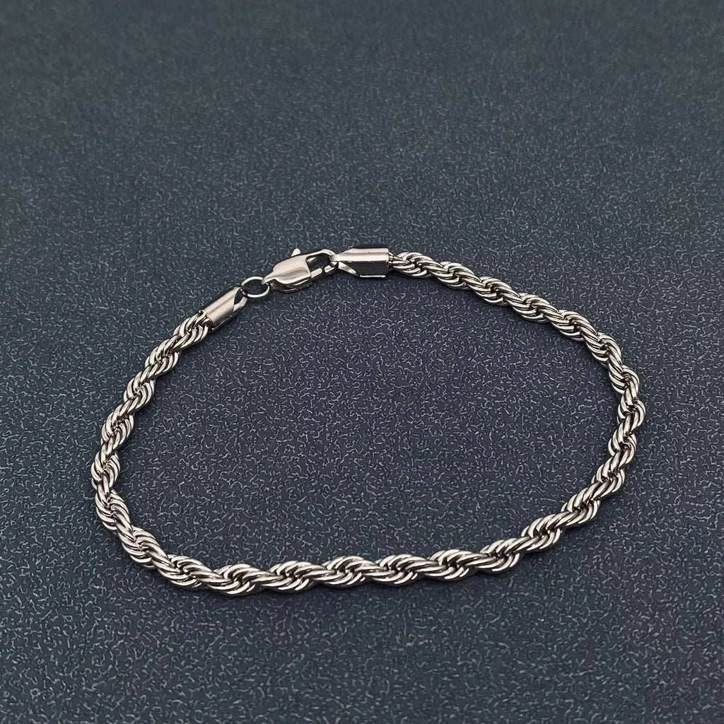 18K Gold-Plated Twist Chain Bracelet Made of 316L Stainless Steel - Hypoallergenic Jewelry by Mio Queena Mio Queena