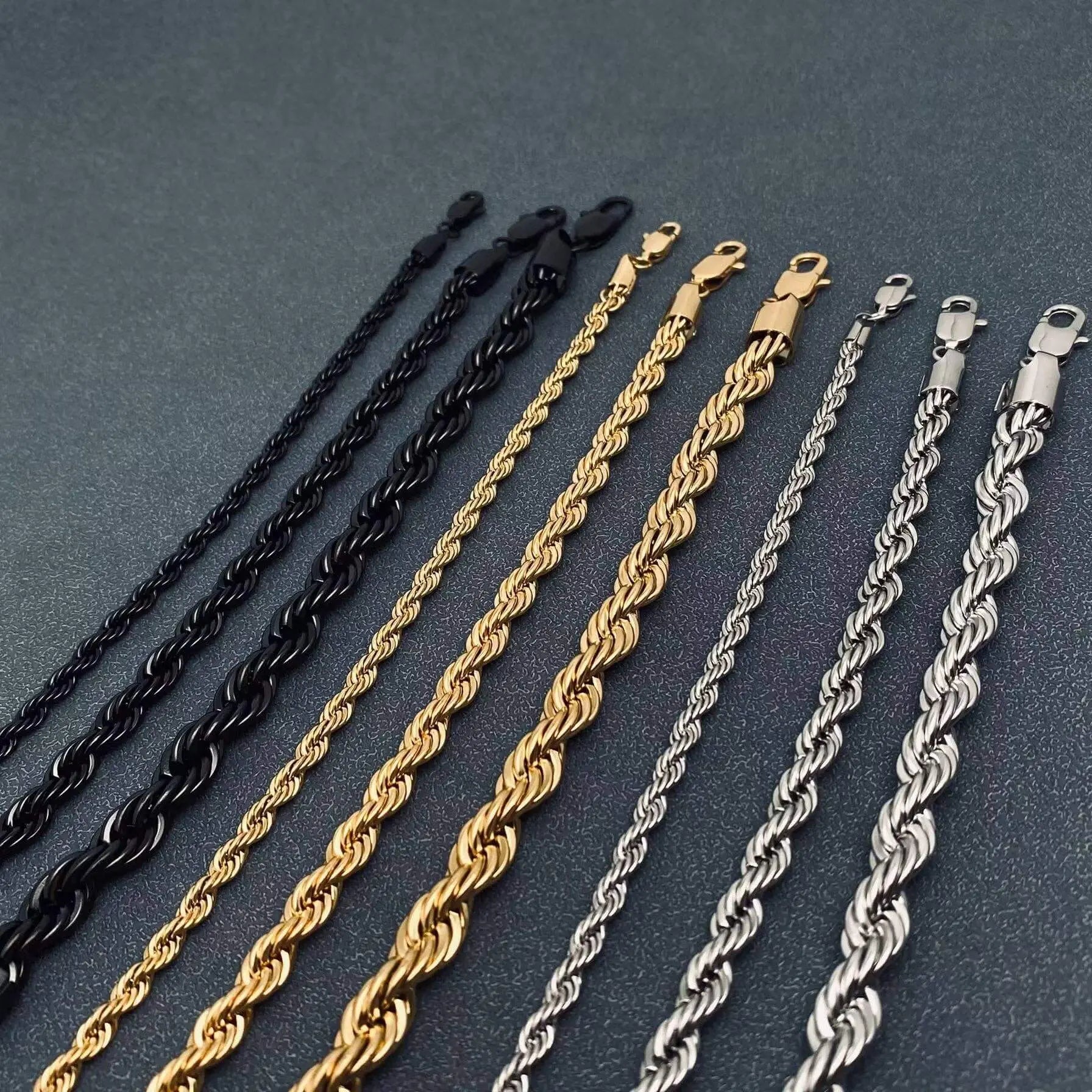 18K Gold-Plated Twist Chain Bracelet Made of 316L Stainless Steel - Hypoallergenic Jewelry by Mio Queena Mio Queena